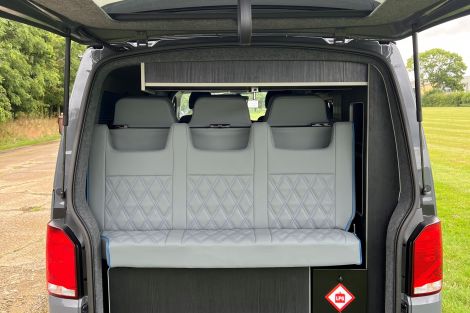Volkswagen TRANSPORTER T28 LWB DIESEL 2.0 TDI 150 Highline Van DSG